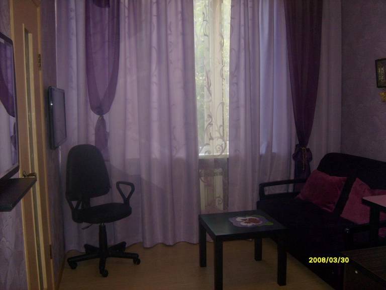 Apartments na Griboedova street 10b