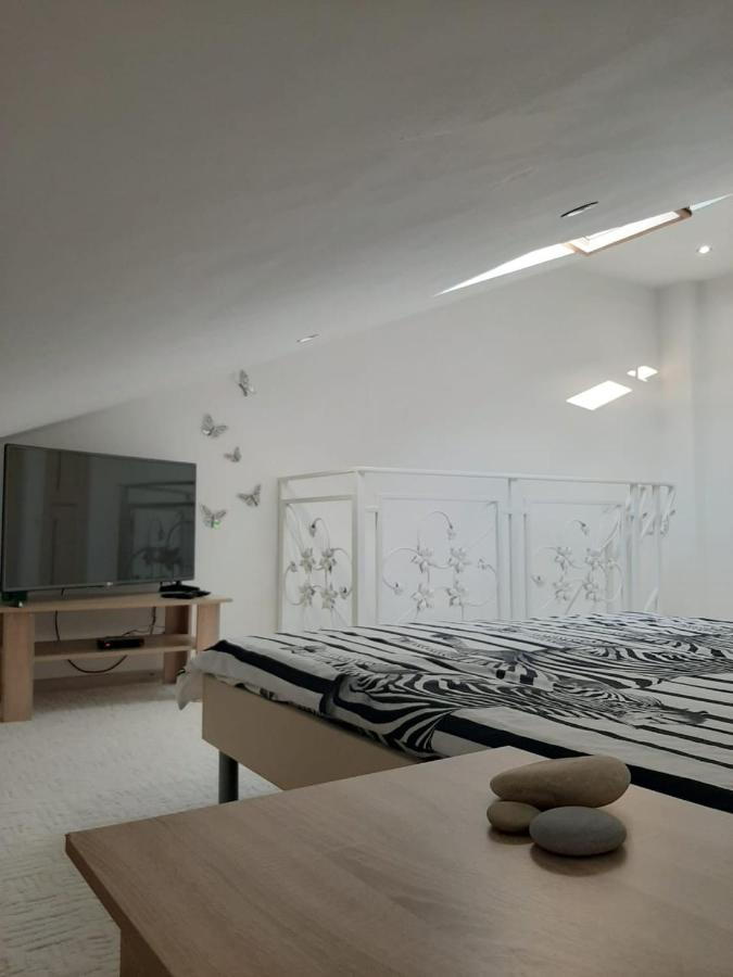 Apartment on Krymskaya 65b