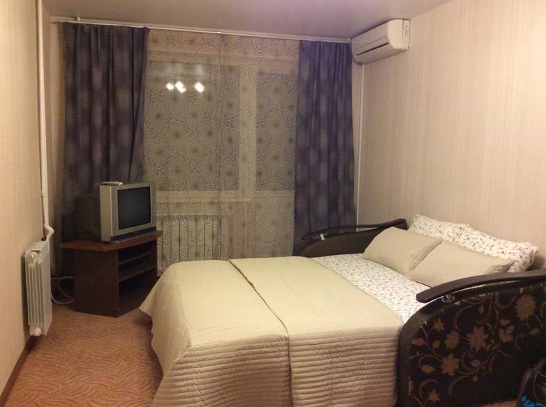 Apartment on Bazhenova