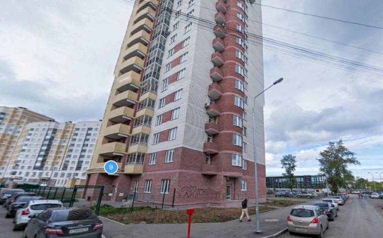 Apartment on Perekhodny per. 9