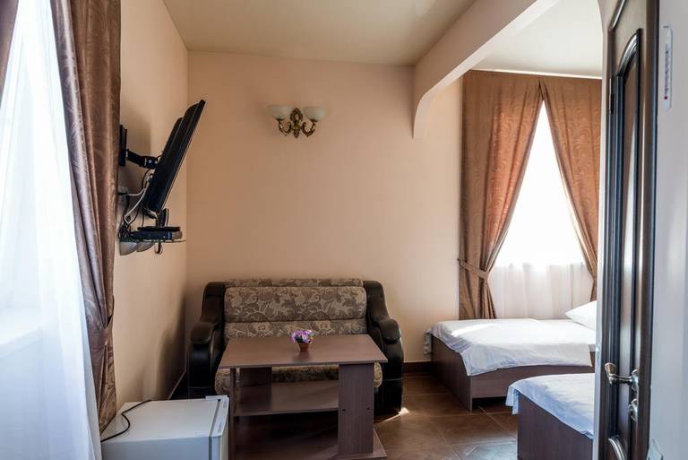 Duet Hotel