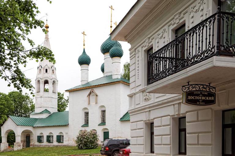 Dostoevskiy Hotel
