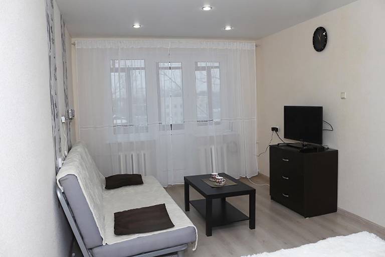 Apartment on Eleny Kolesovoy 4