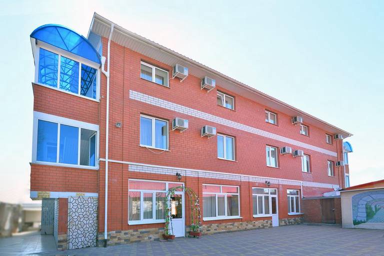Gostiny Dvor N1