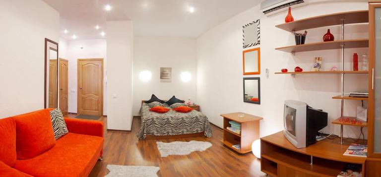 Apartment On Kukolkina 33
