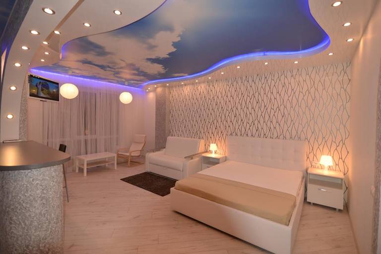 Megapolis Apartment on Prospect Revolutsii 9A