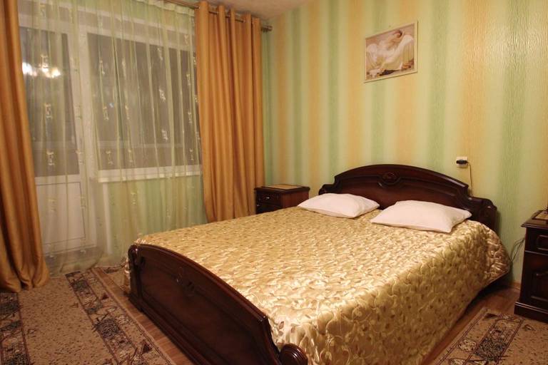 Apartment Srednemoskovskaya