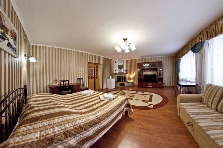 Voyazh Hotel