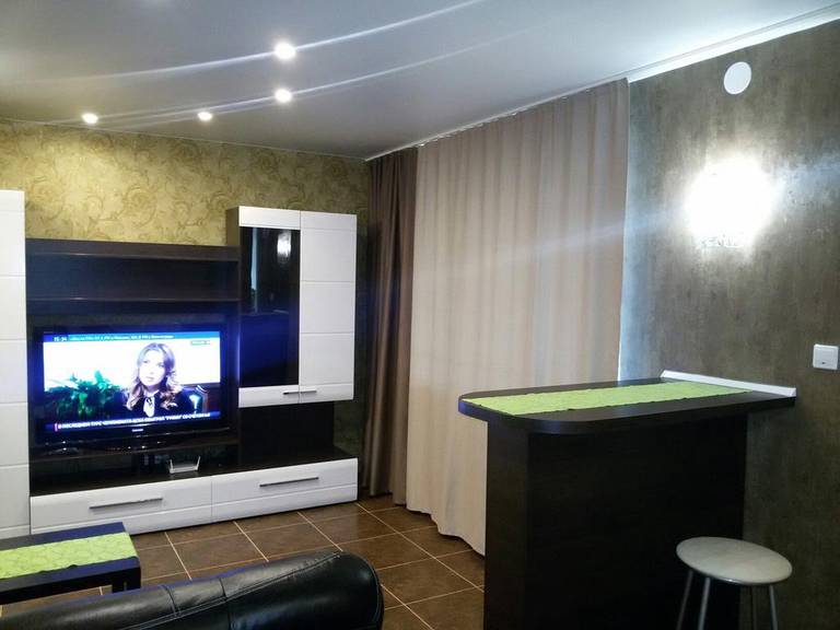Apartment on Ujnaya 2