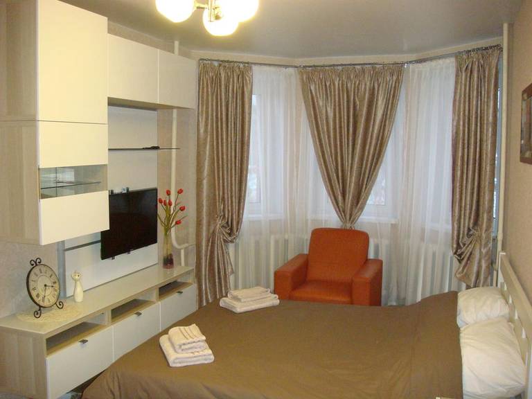 Apartment Feel at home on Traktornaya