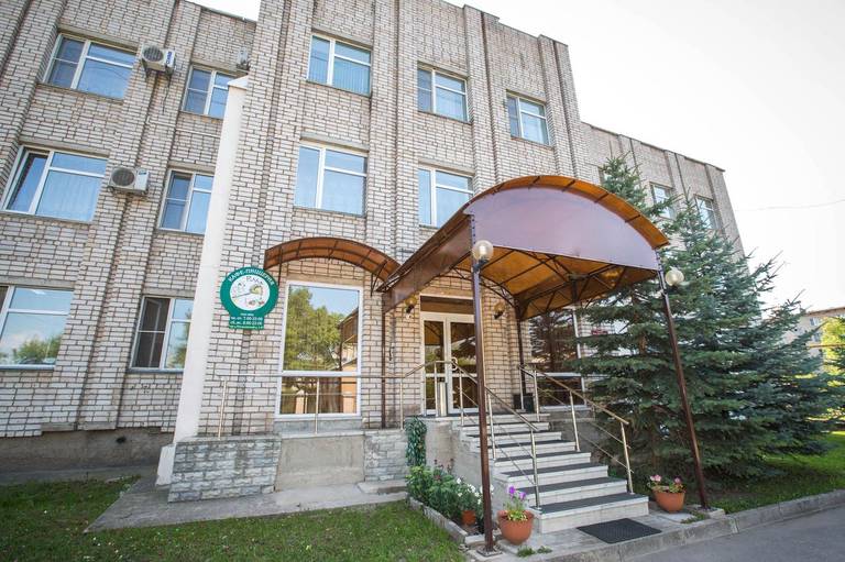 Luki Hotel