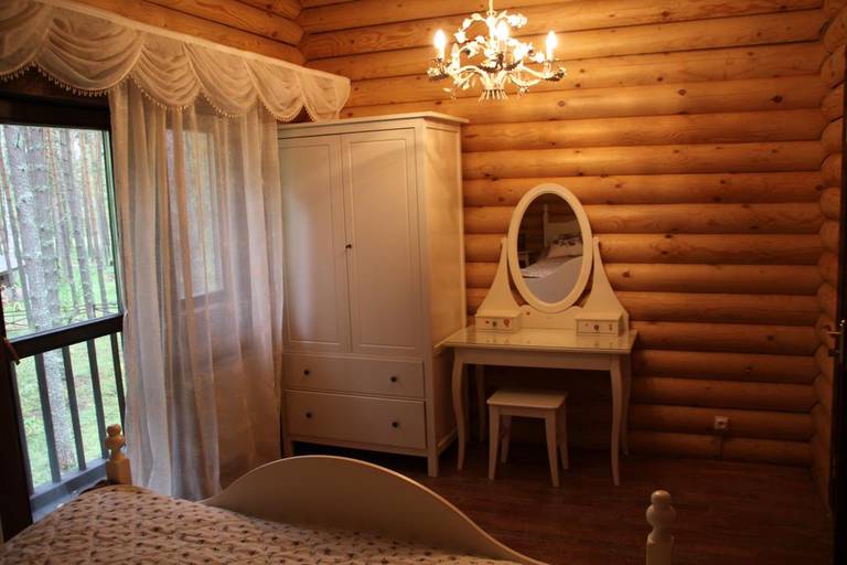 Cottage na beregu Volgi v klubnom poselke