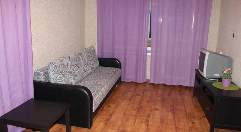 Apartment Bratyev Kadomtsevykh 5