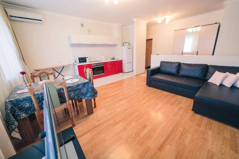 Apartment on Tsyurupy 76