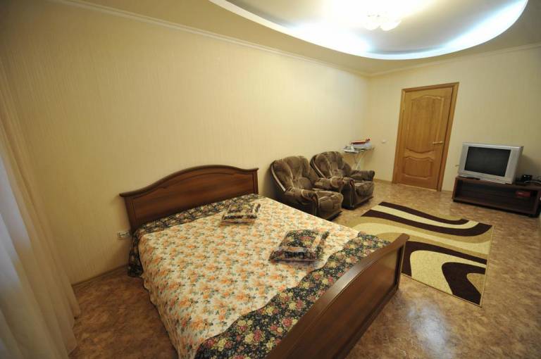 Apartments on Holodilniy