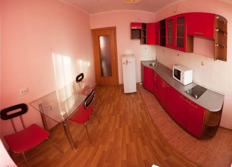 Apartment Shirotnaya