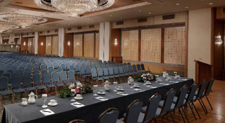 Divani Caravel