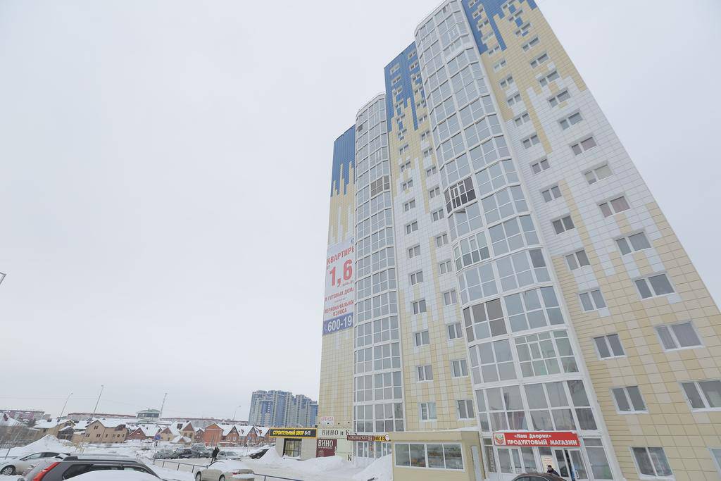 Surgut Apartments Apartments on Tumenskiy Tract 2 Aura