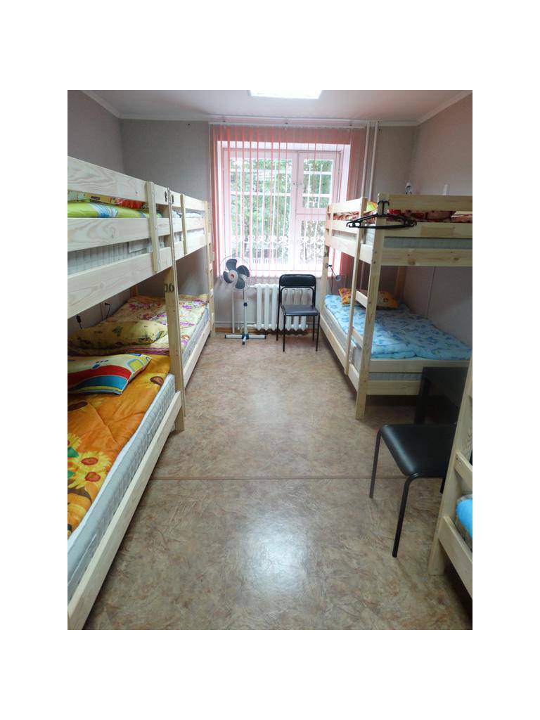 Hostel Pioneer na prospecte Oktyabrya
