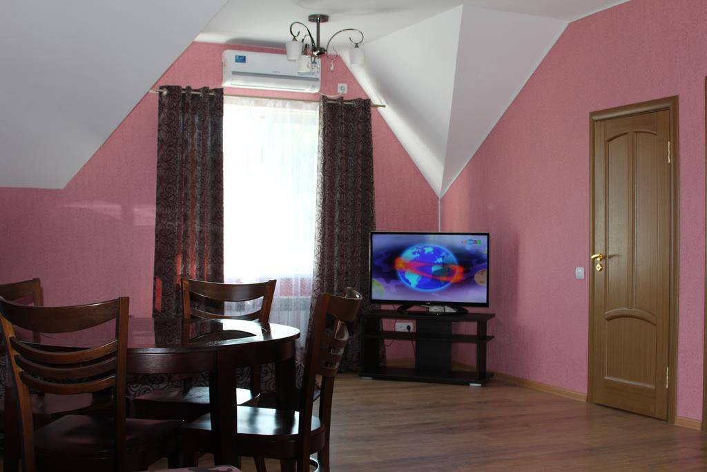 Mini Hotel on Bolshaya Krasnoflotskaya 15B