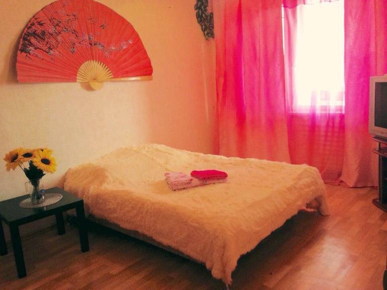 Apartment Volodarskogo 60B
