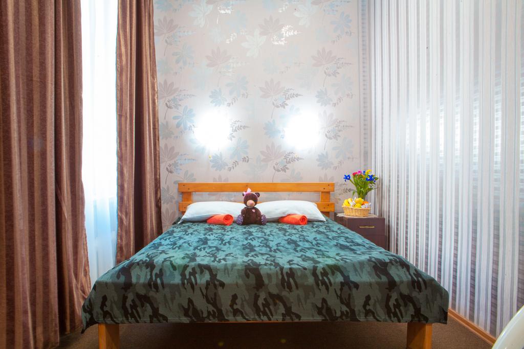 Гостиница рядом с метро спортивная. Аксимарис отель Санкт-Петербург. Маруся Хаус.