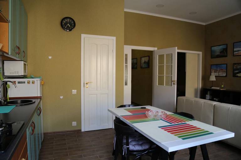 Apartment Na Marata