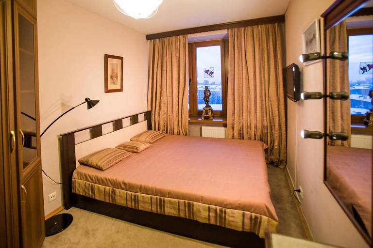 Apartment Basseynaya 53