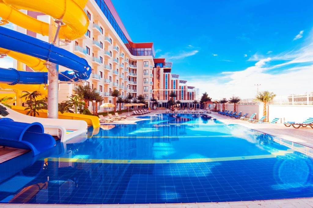 Elegance Resort Hotel Spa-Wellness & Aqua 4*