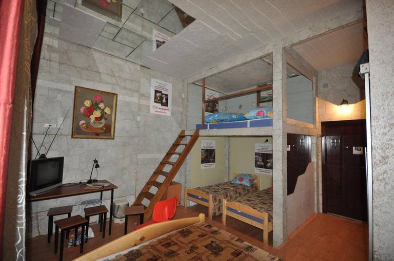 Kniga HosteL