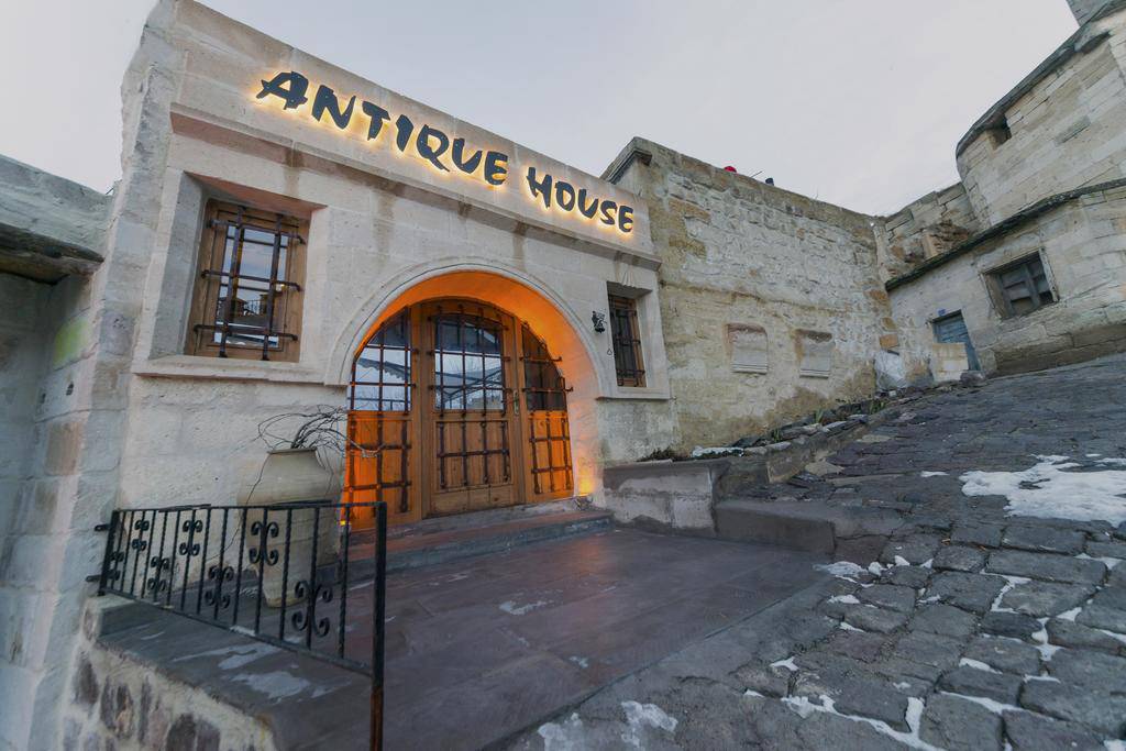 Antique House