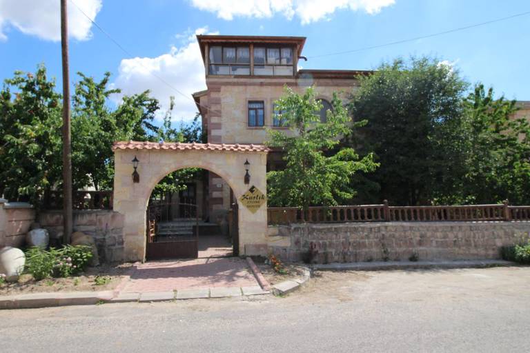 Karlik Stone House