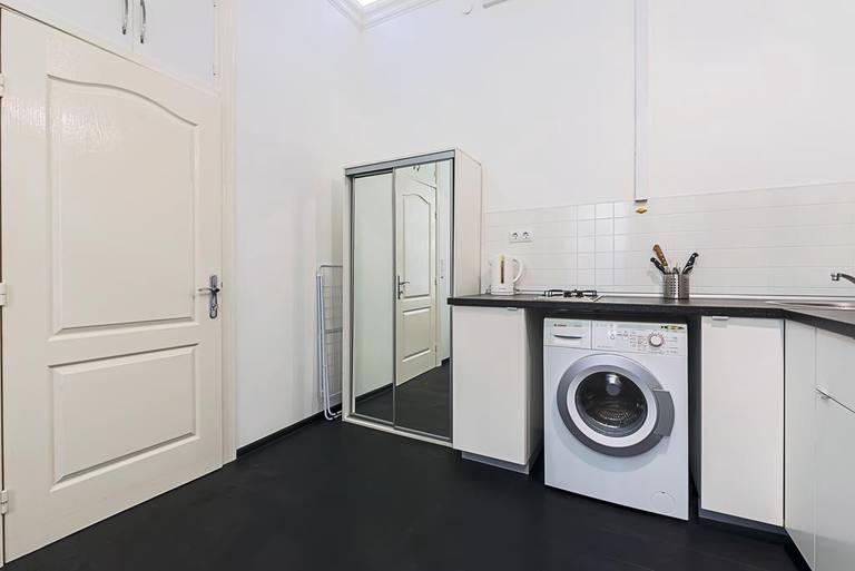 Apartment Pestelya 13-15