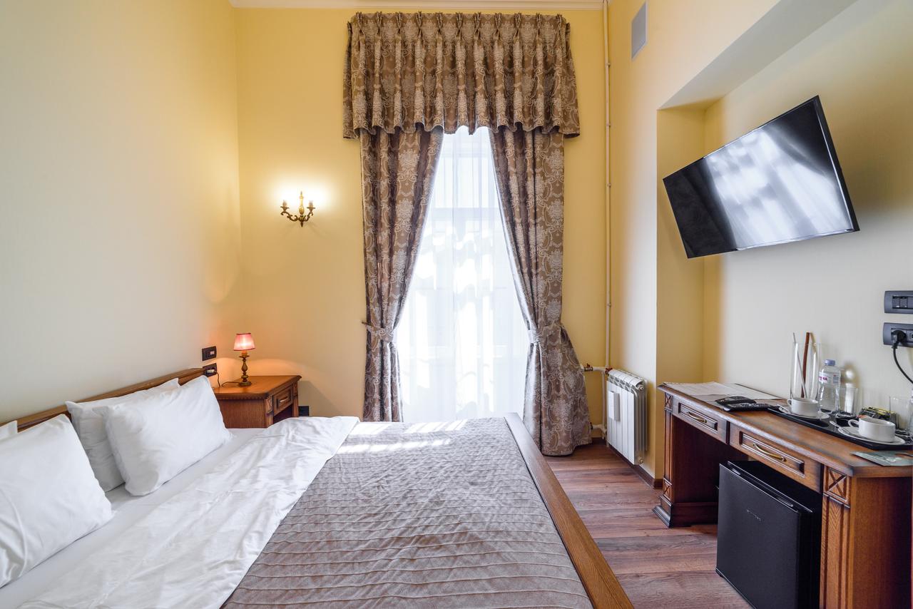 Чайковского 51. Малая морская 13 дом чайковского. Гранд отель чайковский спб. Гостевой дом дом чайковского. Малая морская 13 дом чайковского.