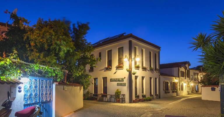 Mandalin Pension