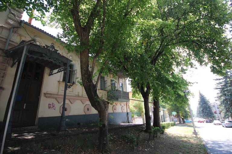 Apartment Tri Narzana