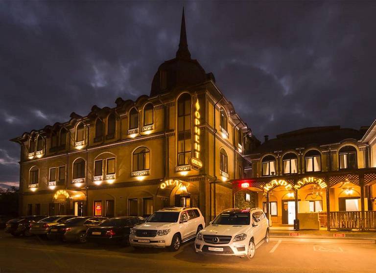 Orient Hotel