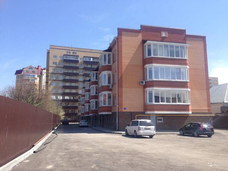 Apartment at Kochubeya 57