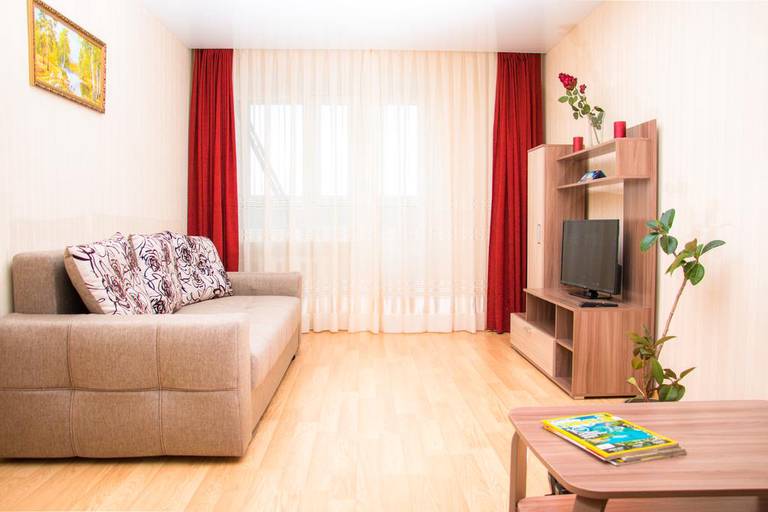 Apartment on Yubileynaya 91A