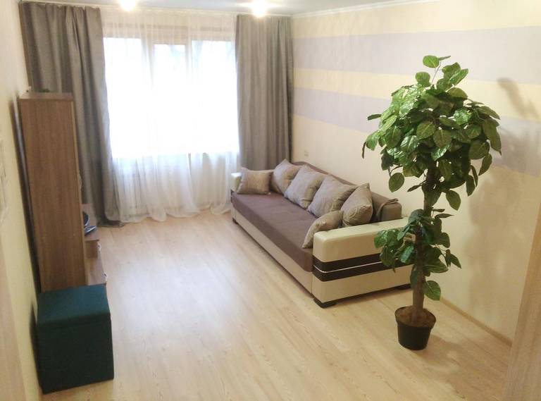 Apartment on Tushkanova