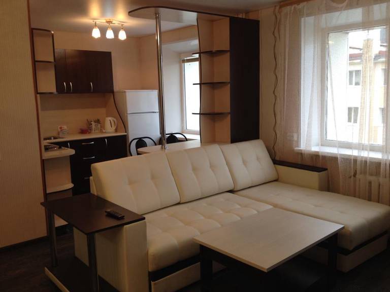 Apartment Tushkanova 3