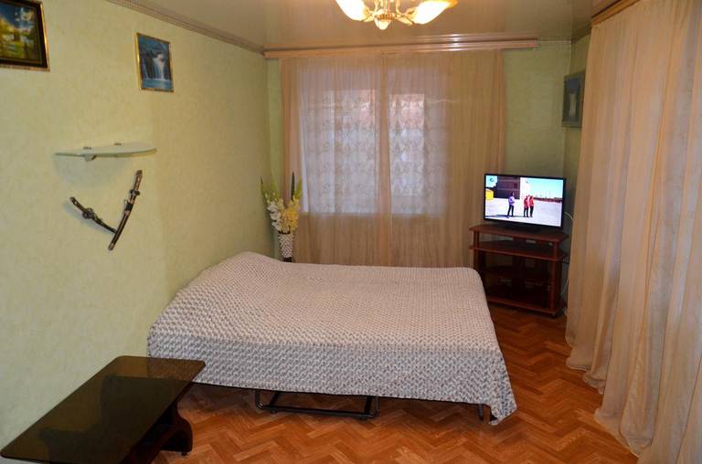 Apartment Tushkanova 5