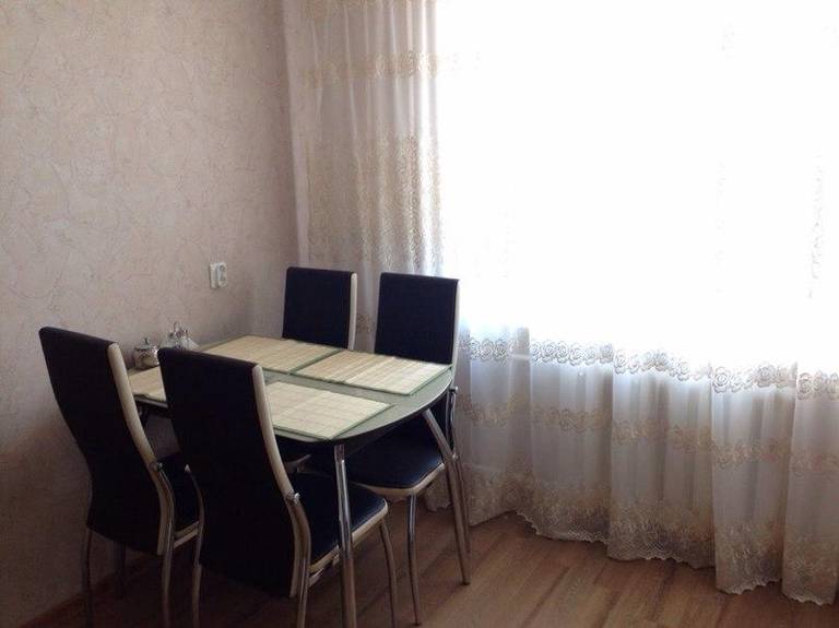 Kvartira na Kizhevatova 10