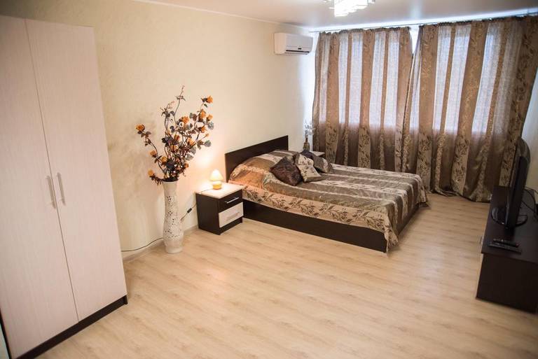 Apartment on Mira 70A