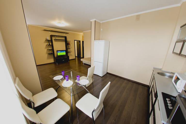 Apartment on Donetskaya 2