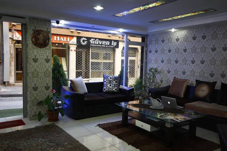 California Hotel, Istanbul