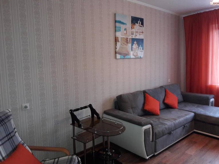 Apartment on 10 let Oktyabrya