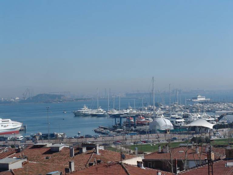 Inera Hotel