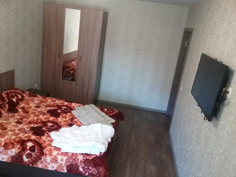 Apartment Khantayskaya 15