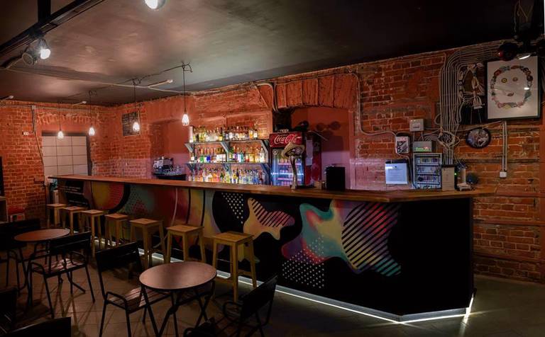 Fabrika Hostel&Gallery